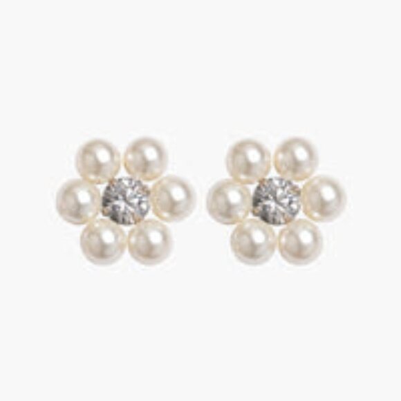 Zaya Studs (Jennifer Behr) - Picture 1 of 1